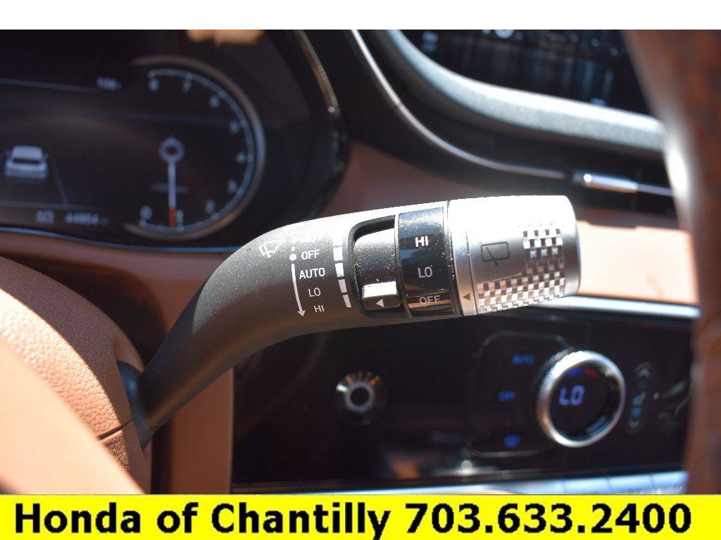 Used 2022 Genesis GV70 2.5T w/ Advanced Package AWD/4WD image 11