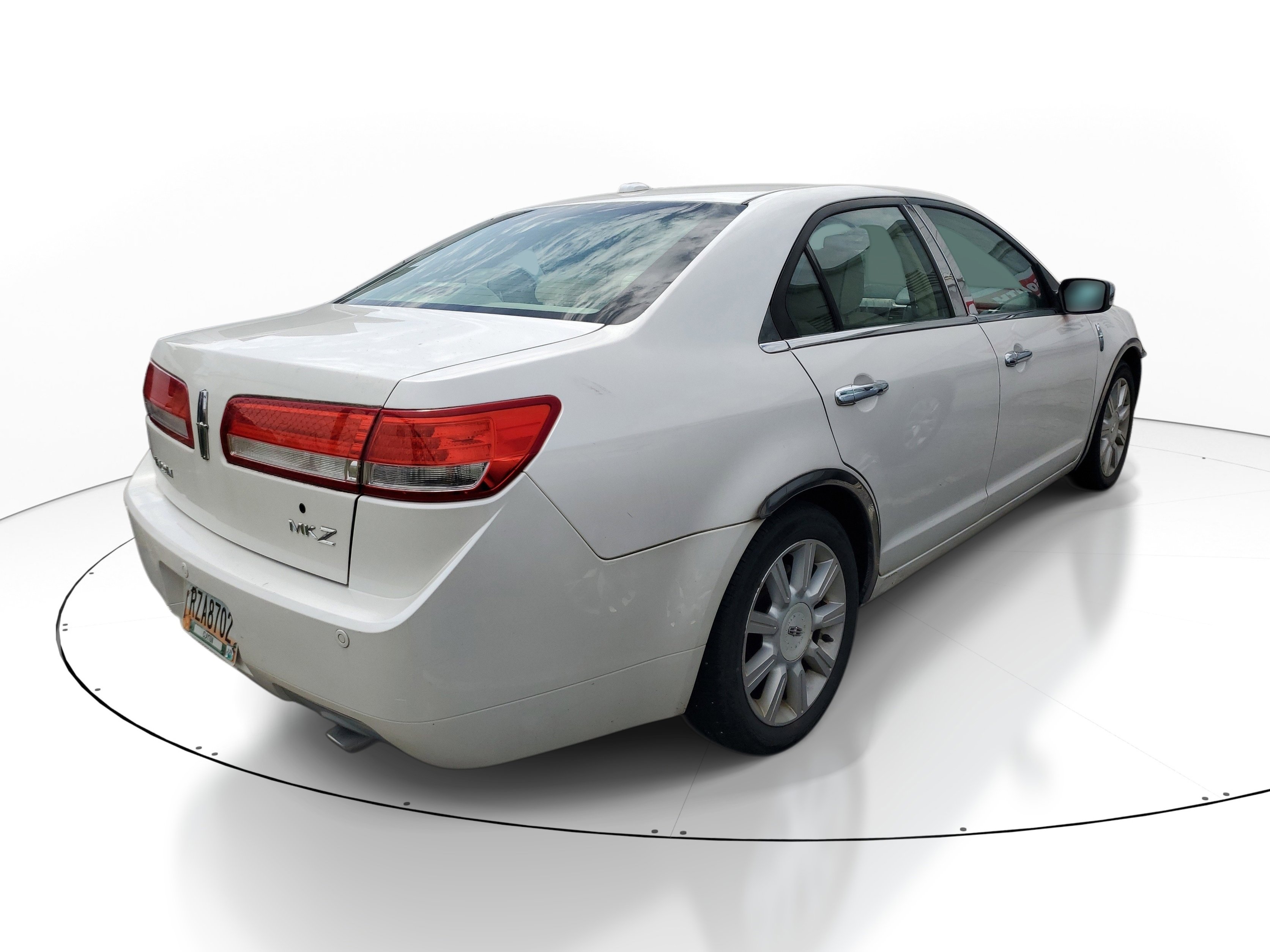 Used 2010 Lincoln MKZ FWD image 5