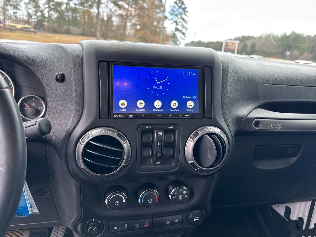 Used 2018 Jeep Wrangler Unlimited Sahara image 22