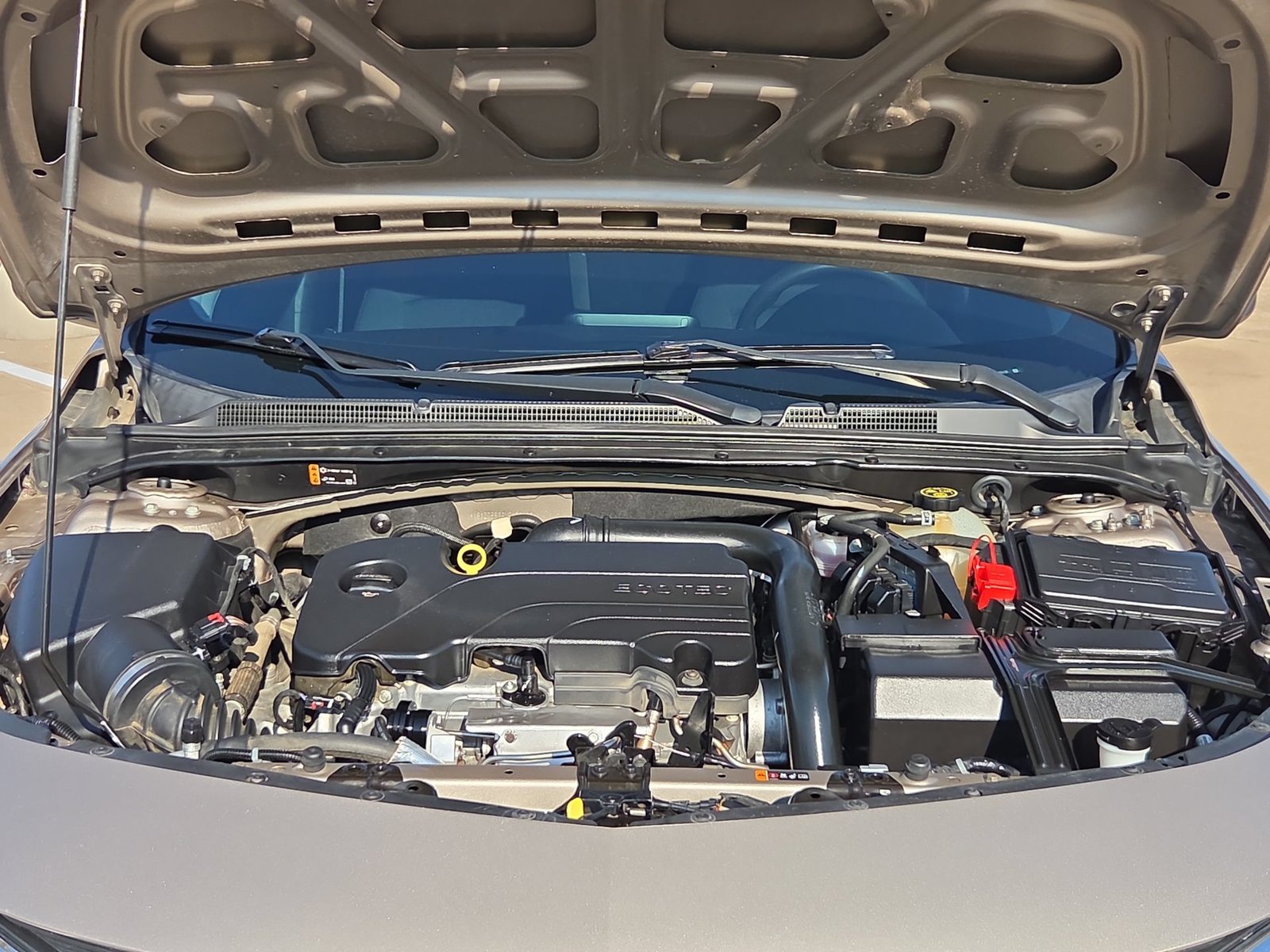 Used 2022 Chevrolet Malibu LT FWD image 28