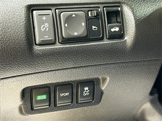 Used 2017 Nissan Sentra S image 10