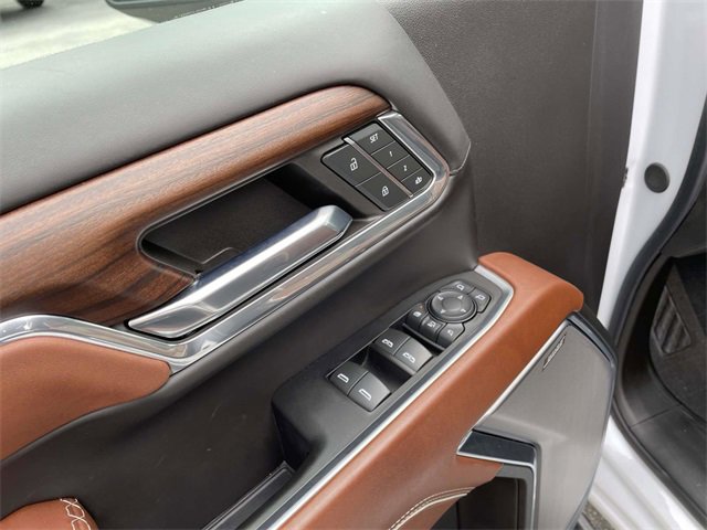 Used 2024 GMC Sierra 3500 Denali Ultimate image 17