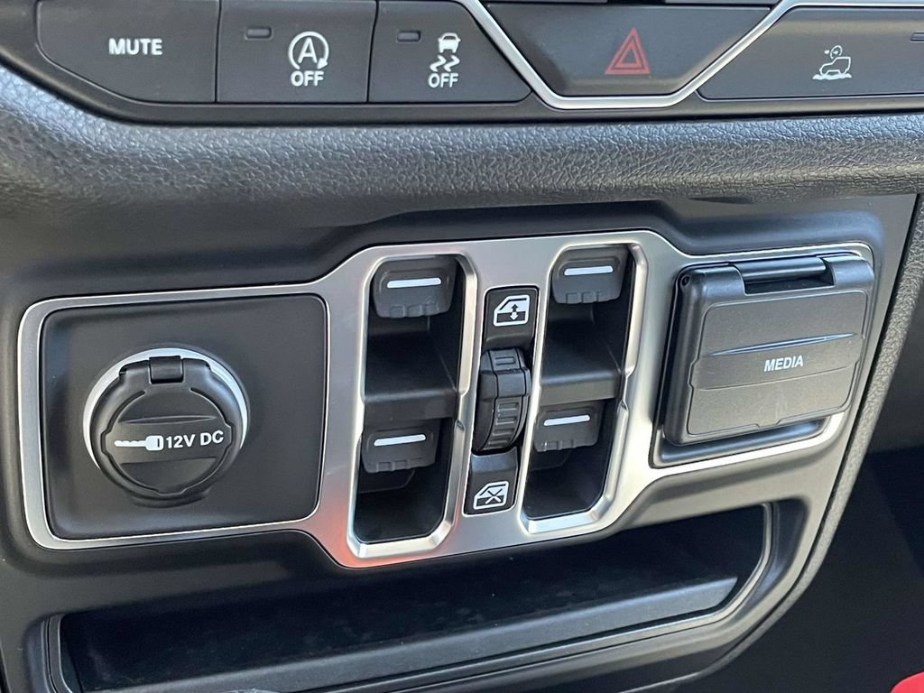Used 2026 Jeep Gladiator Sport AWD/4WD image 38