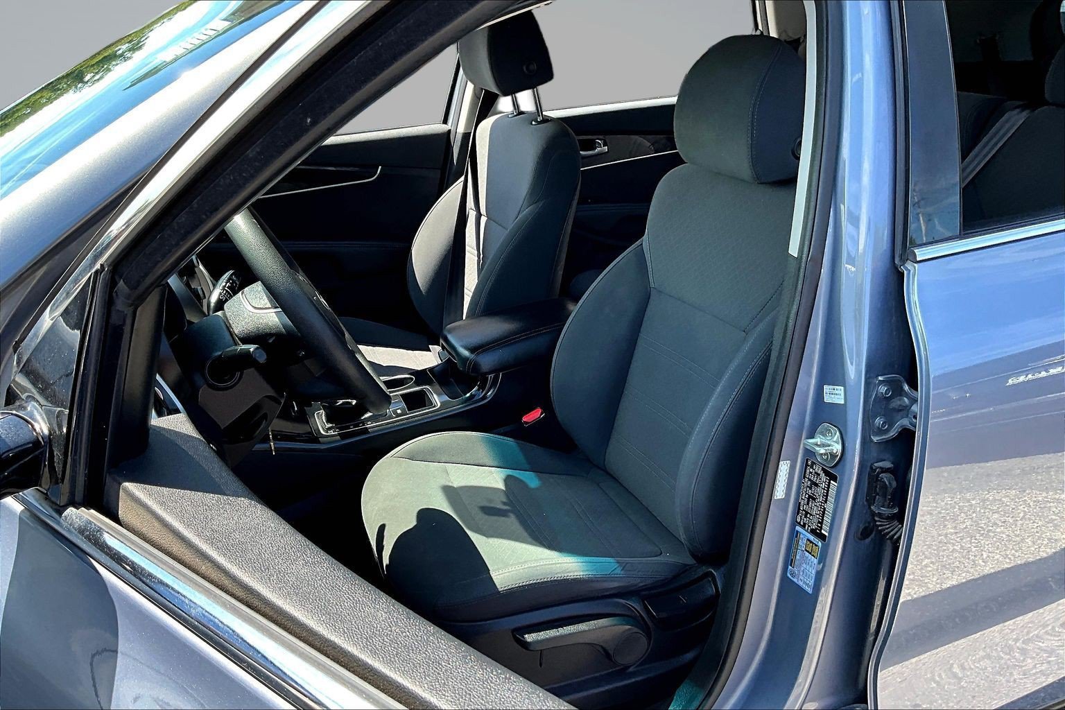 Used 2020 Kia Sorento LX FWD image 20