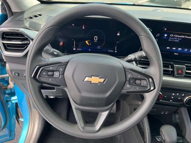Used 2025 Chevrolet TrailBlazer LT FWD image 16