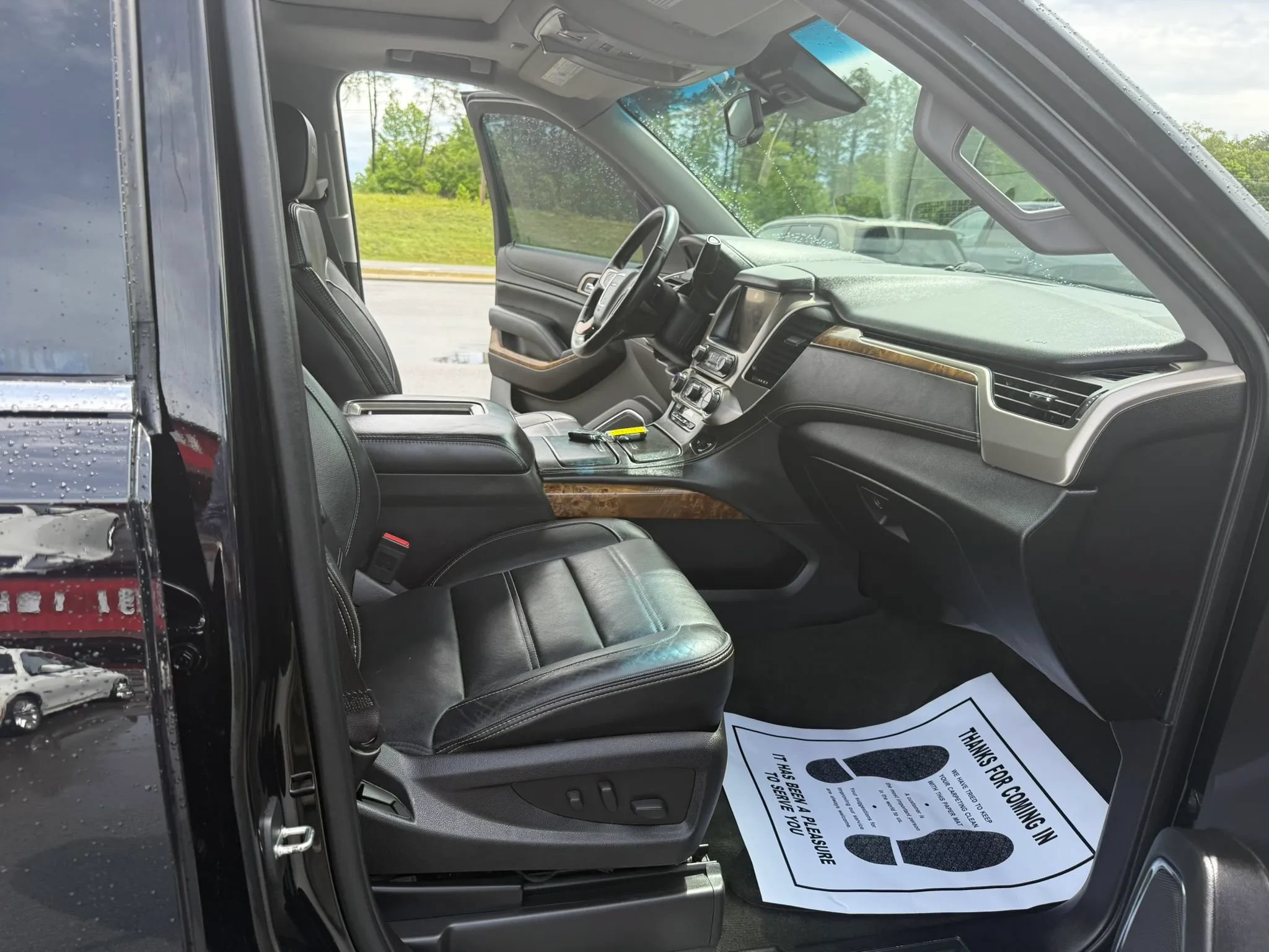 Used 2015 GMC Yukon XL Denali w/ Touring Package RWD image 20