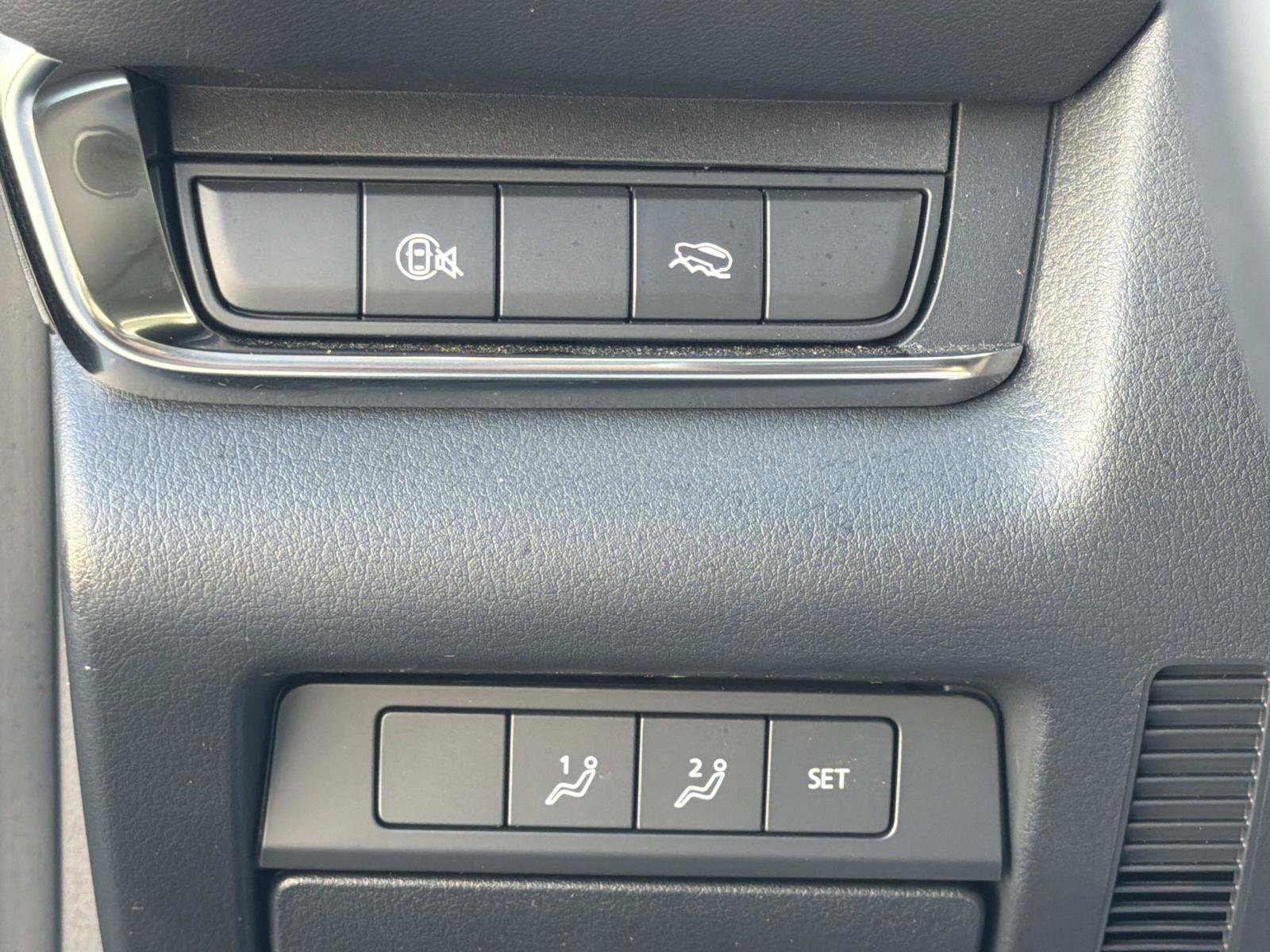 Used 2025 MAZDA CX-30 AWD 2.5 S w/ Preferred Package image 17