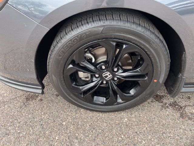 Certified 2025 Honda Accord SE image 2