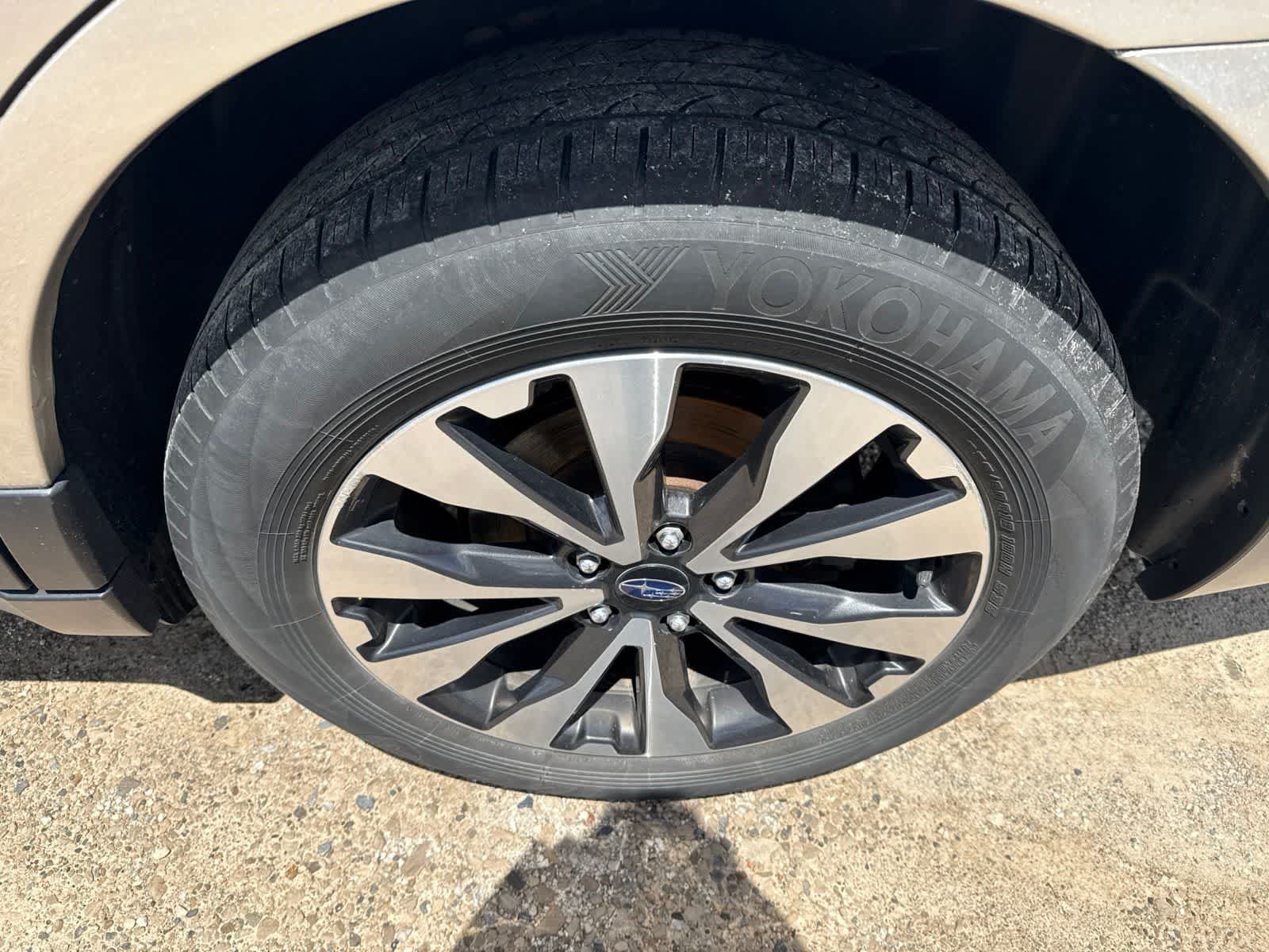 Used 2017 Subaru Outback 2.5i Limited AWD/4WD image 7