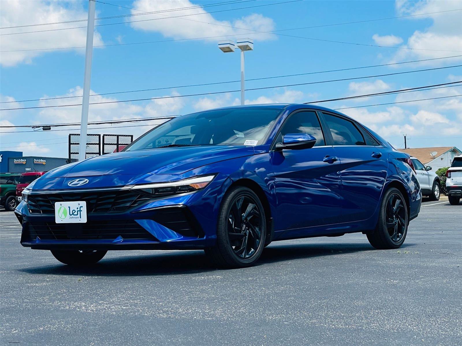 Used 2025 Hyundai Elantra Limited FWD image 5