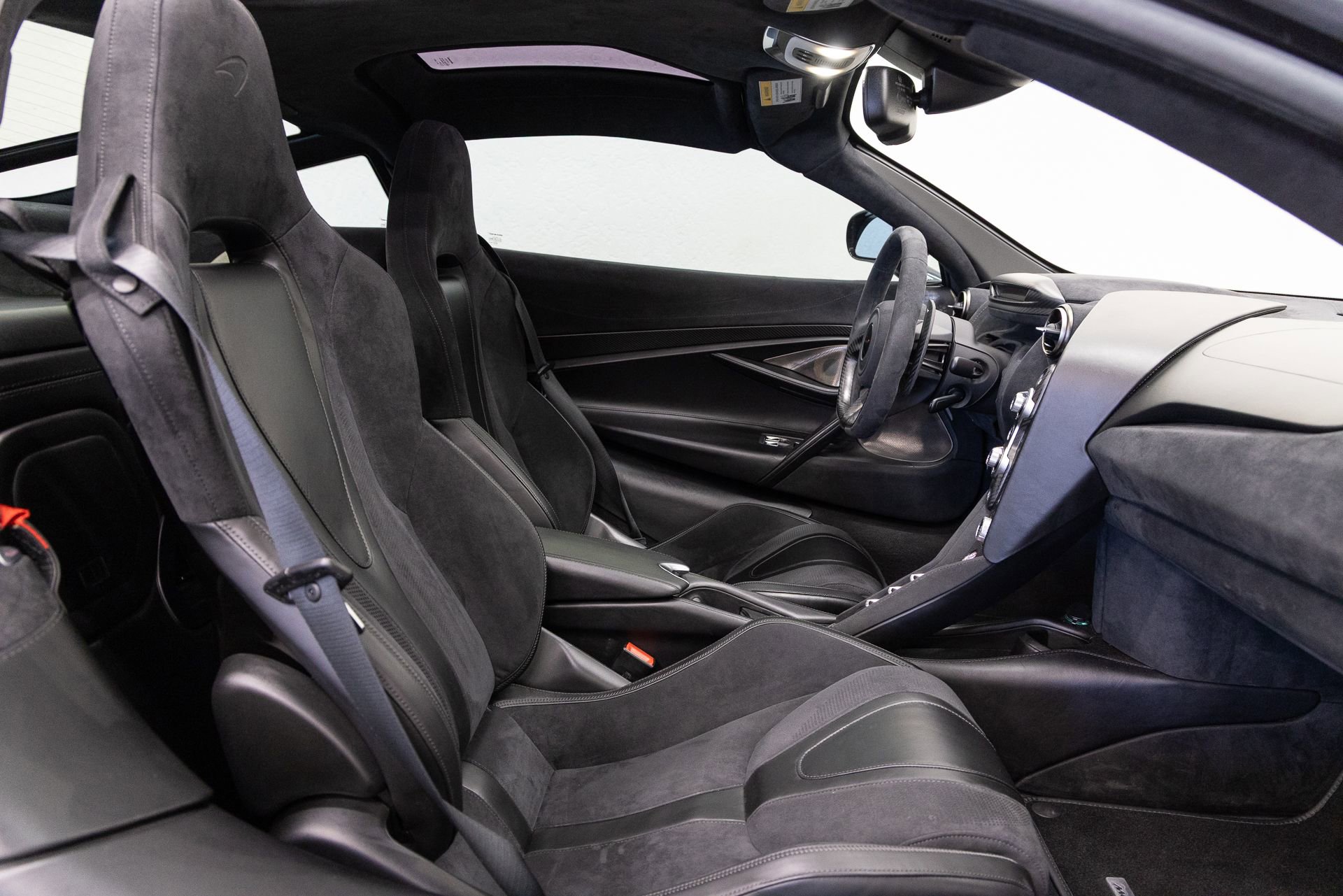 Used 2018 McLaren 720S Performance image 12