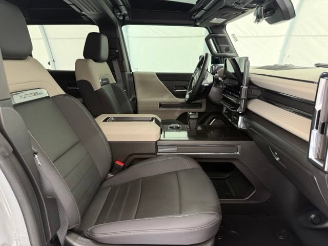 Used 2026 GMC Hummer EV SUV w/ LPO, Dark Essentials Package AWD/4WD image 20