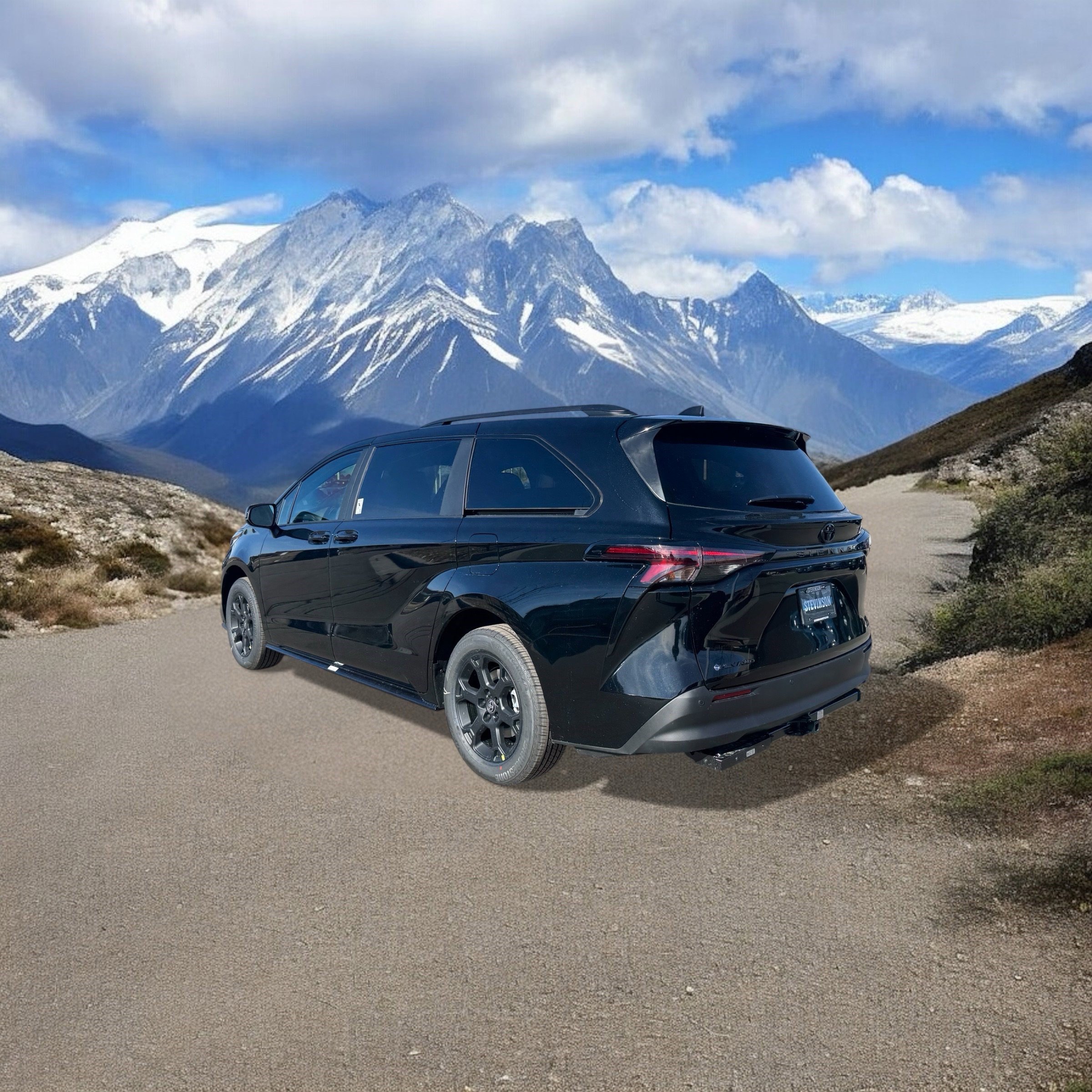 New 2026 Toyota Sienna XLE Woodland Edition AWD/4WD image 3