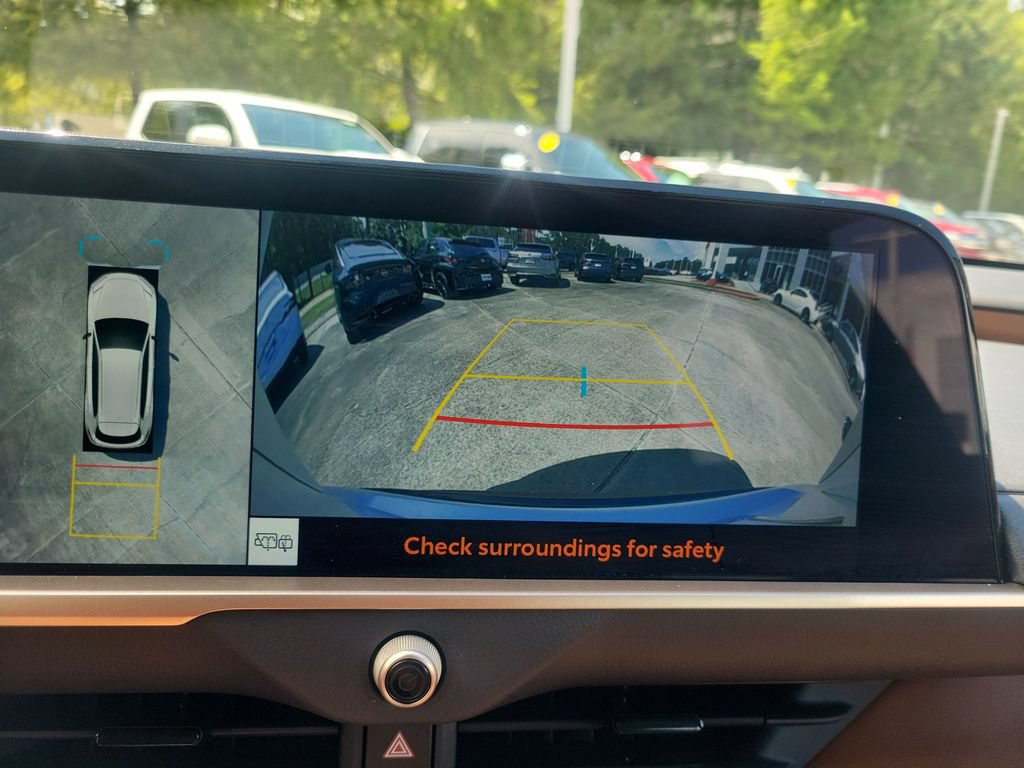Certified 2025 Toyota Crown Signia w/ Advanced Technology Package AWD/4WD image 34