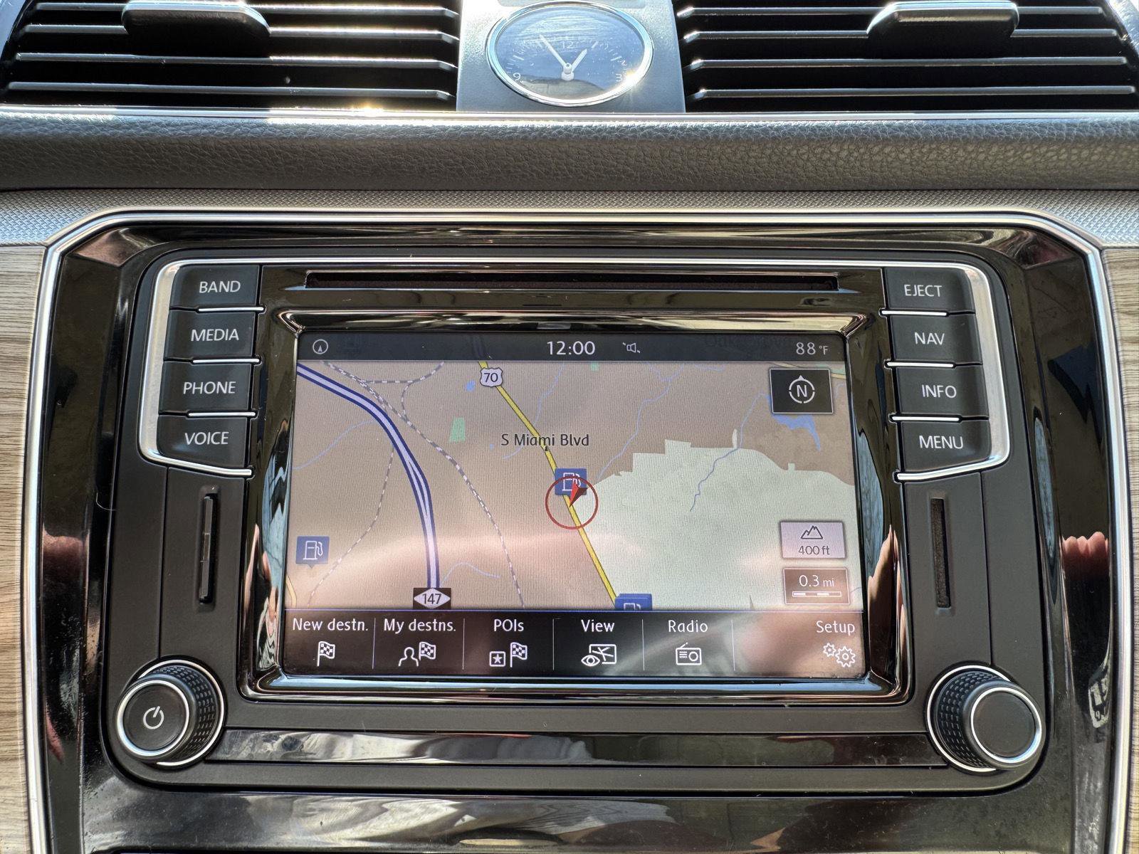 Used 2019 Volkswagen Jetta SE w/ Cold Weather Package image 22