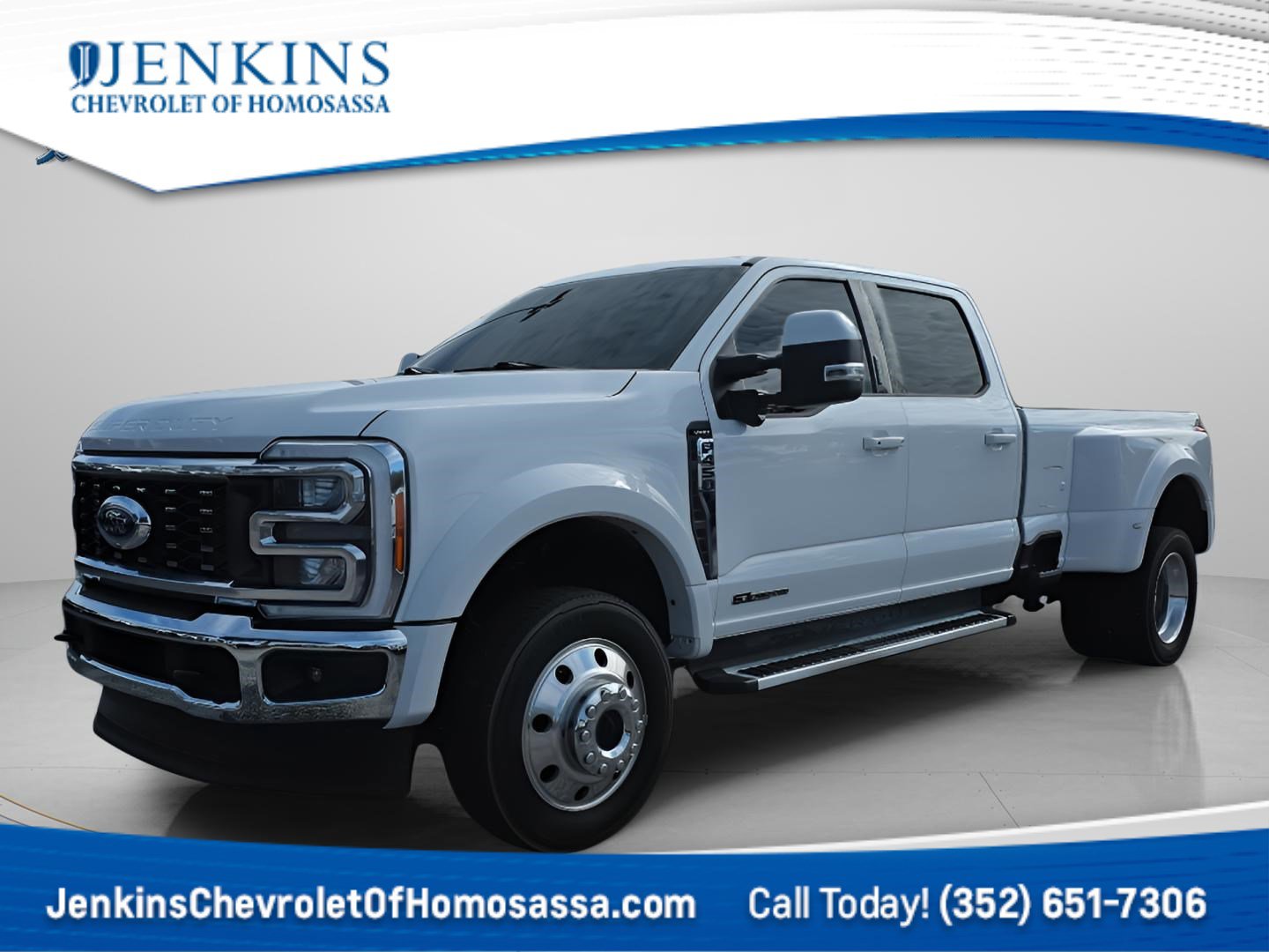 Used 2023 Ford F450 Lariat image 1