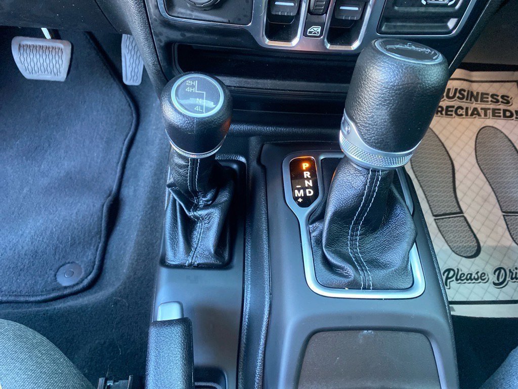 Used 2024 Jeep Gladiator Sport image 12