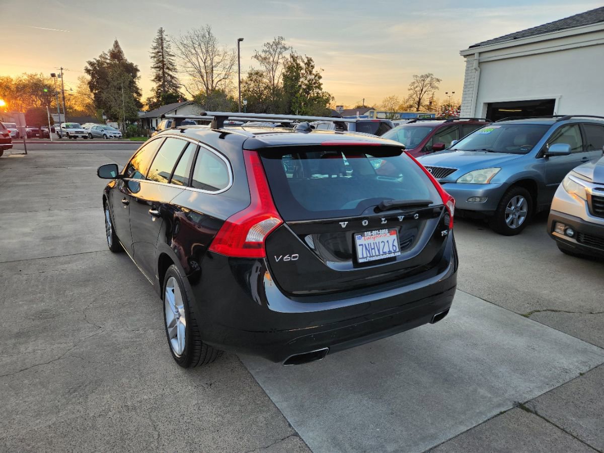 Used 2015 Volvo V60 T5 Premier image 4