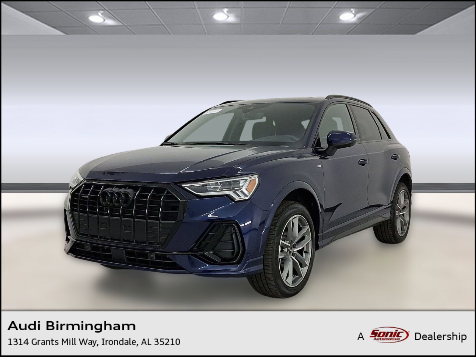 Certified 2025 Audi Q3 2.0T Premium w/ Convenience Package image 1