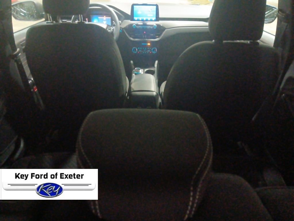 Used 2025 Ford Escape Active w/ Cold Weather Package image 11