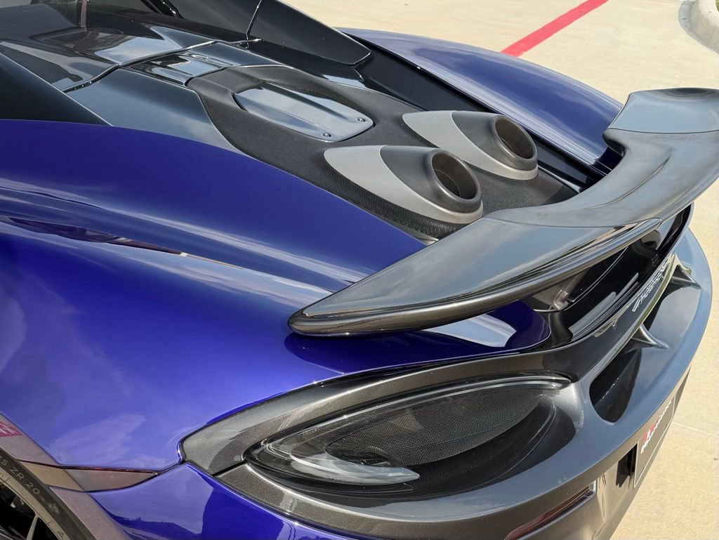 Used 2020 McLaren 600LT Spider RWD image 21