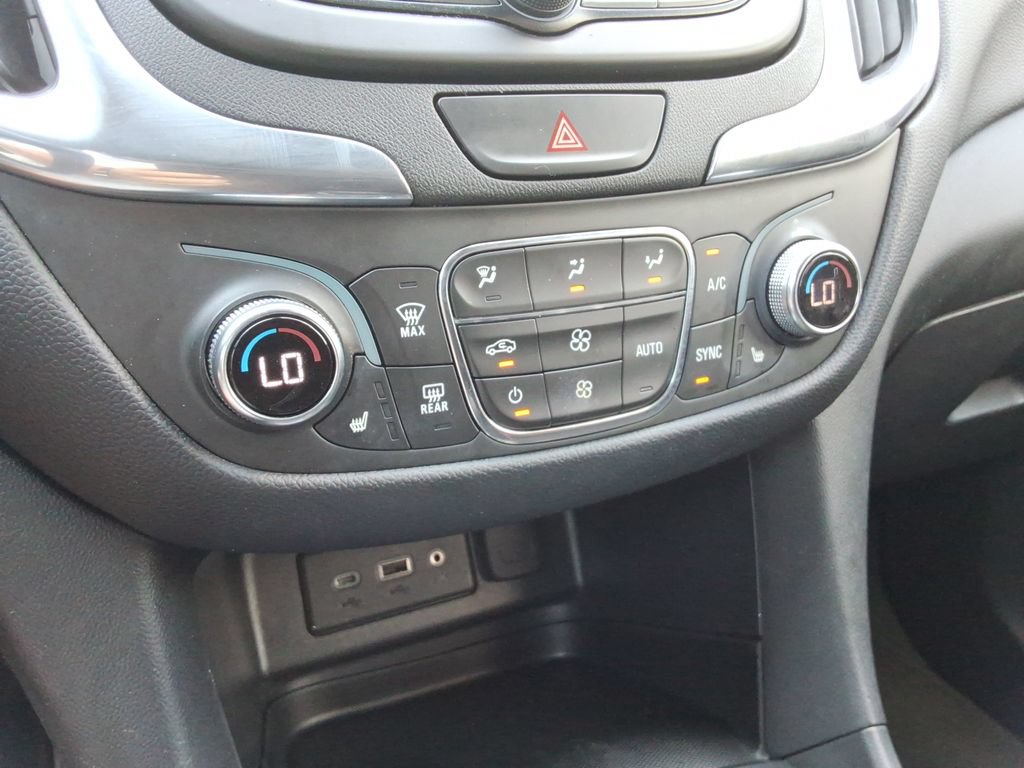 Certified 2020 Chevrolet Equinox LT FWD image 32