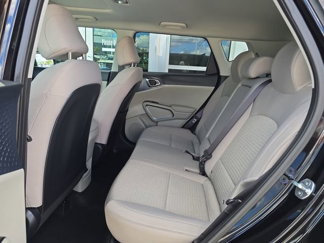 Used 2024 Kia Soul EX image 15