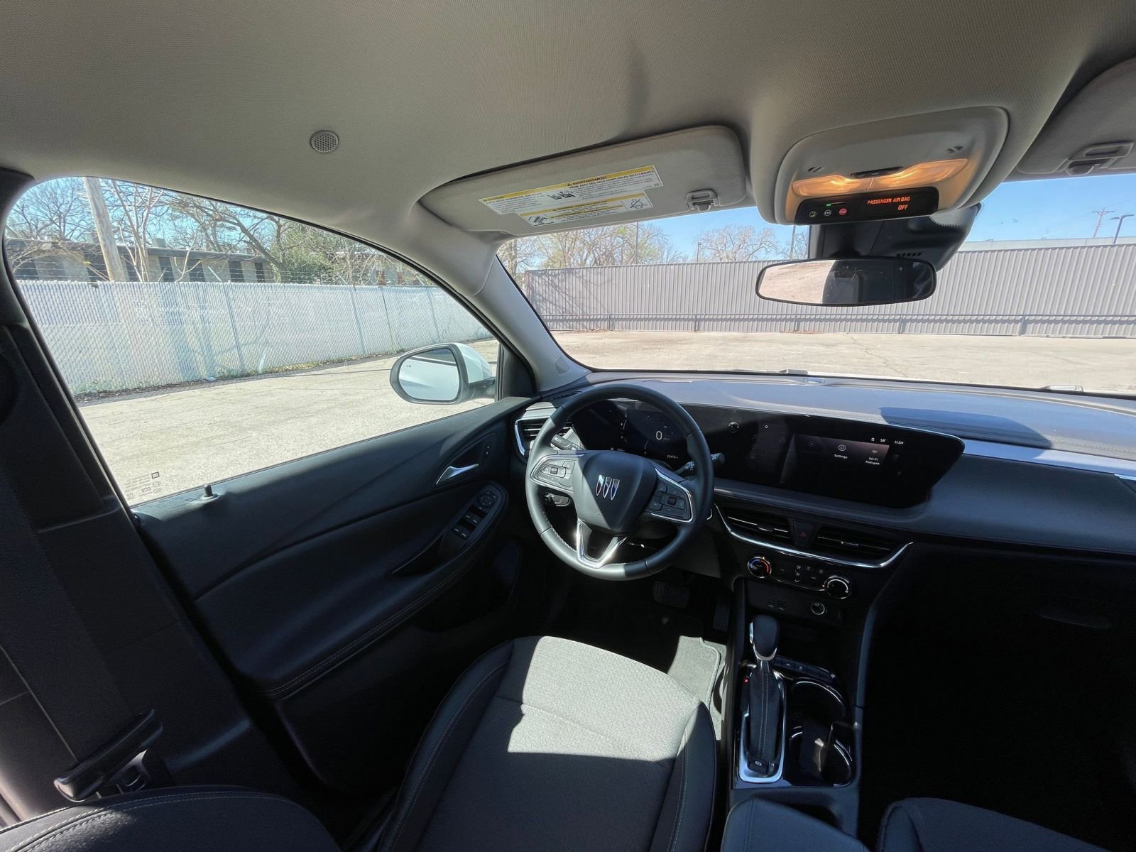 Used 2025 Buick Encore GX Preferred image 34