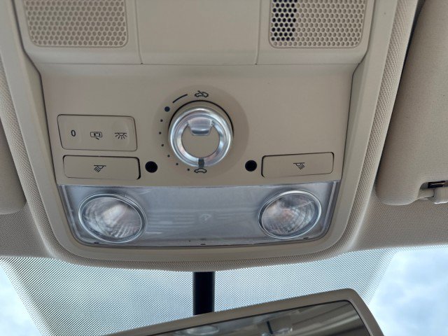 Used 2013 Volkswagen Passat TDI SEL Premium image 25