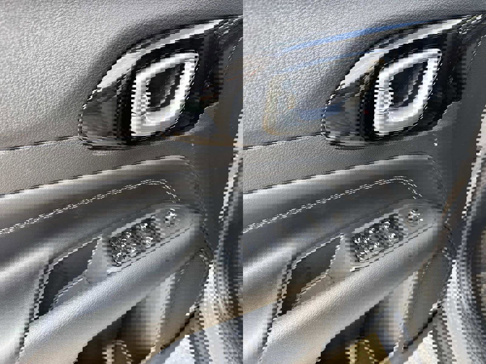 Used 2023 Jeep Compass Altitude w/ Sun and Sound Group image 36