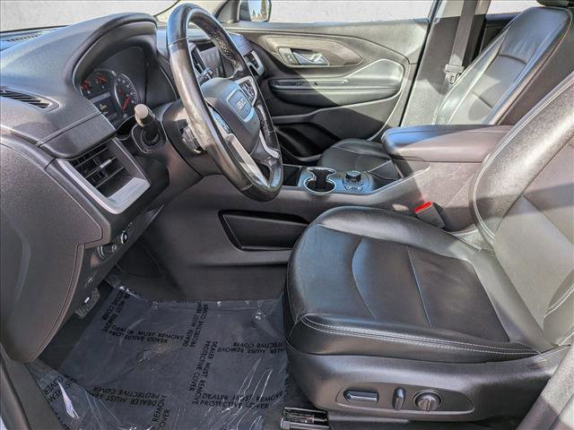 Used 2024 GMC Terrain SLT image 11
