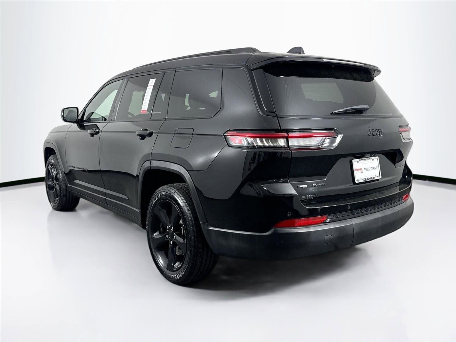 Used 2021 Jeep Grand Cherokee L Laredo AWD/4WD image 12