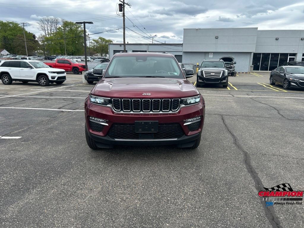 Used 2023 Jeep Grand Cherokee Limited AWD/4WD image 7
