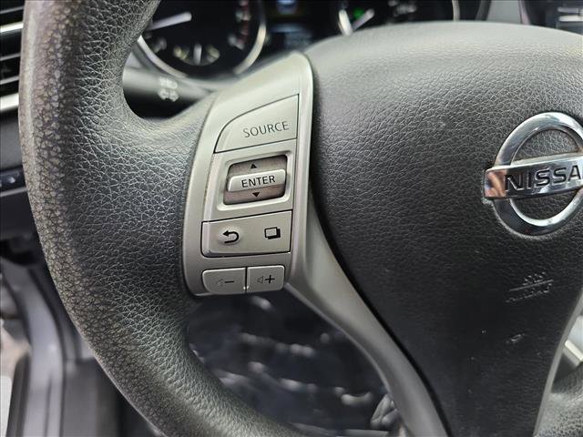 Used 2016 Nissan Rogue SV image 16