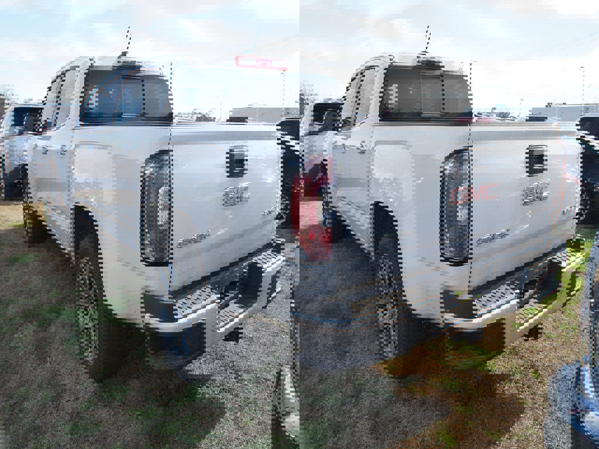 Used 2019 GMC Canyon Denali image 5