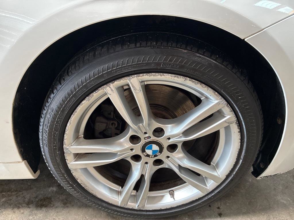 Used 2013 BMW 328i xDrive Sedan AWD/4WD image 3