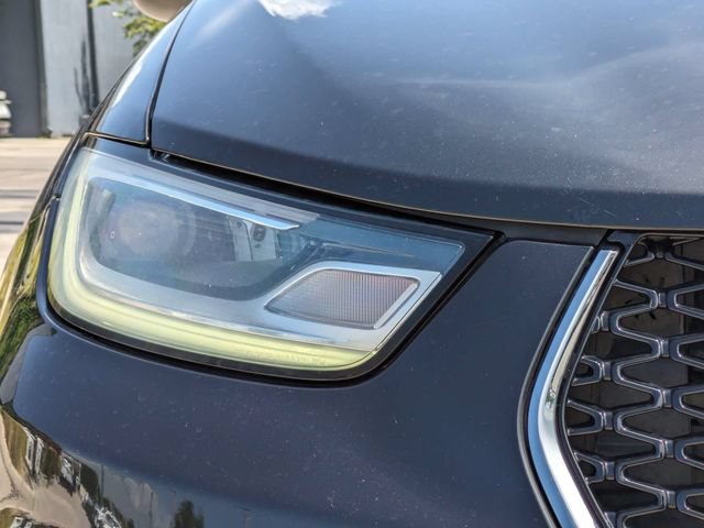 Used 2021 Chrysler Pacifica Touring-L FWD image 11