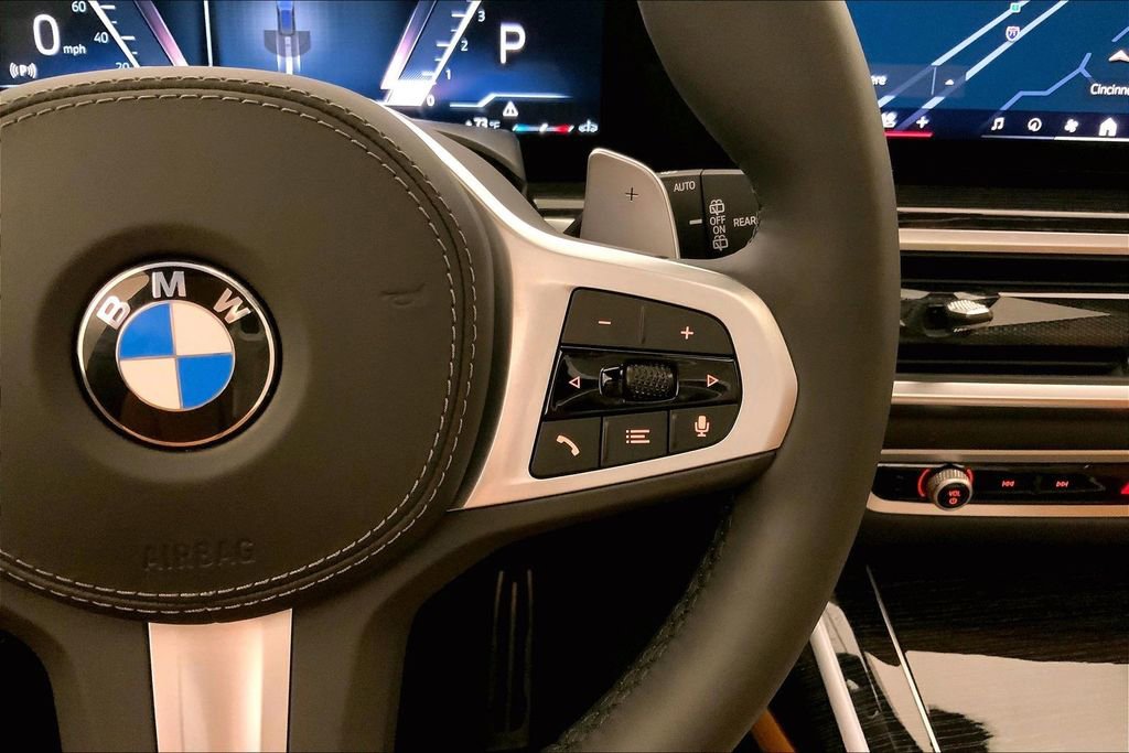 Used 2026 BMW X7 xDrive40i image 19