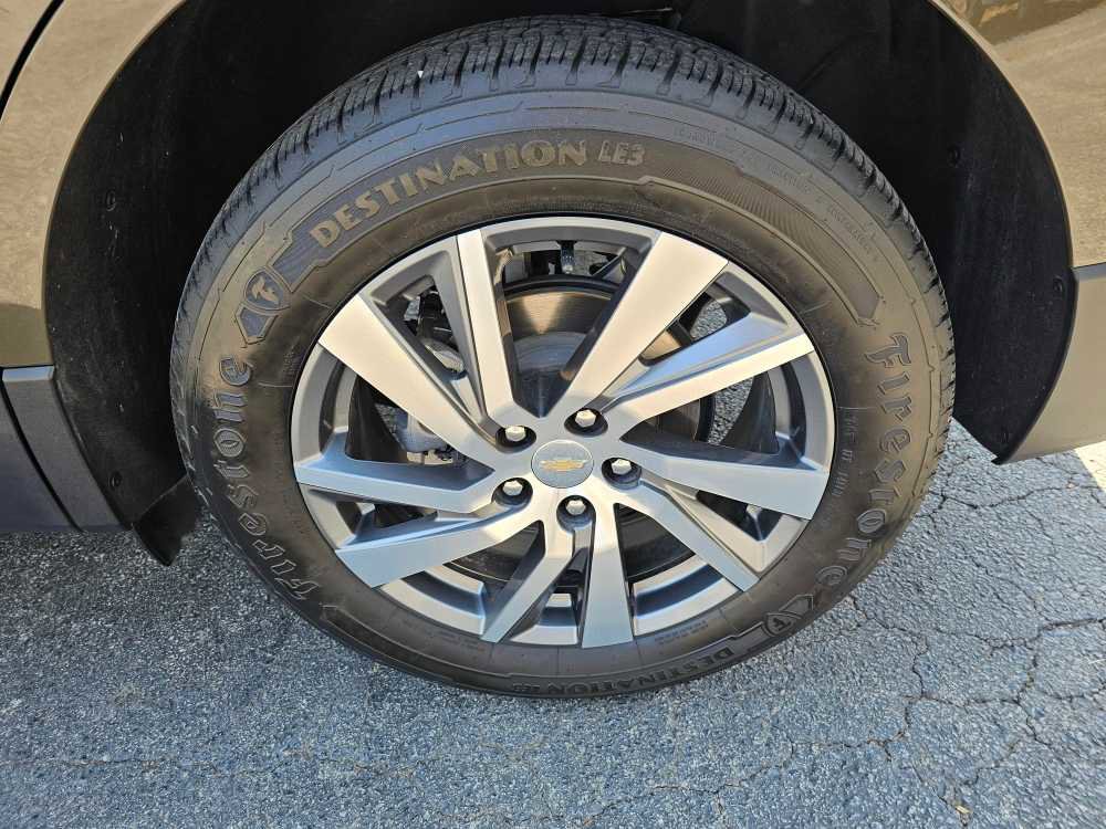 Used 2024 Chevrolet Equinox Premier AWD/4WD image 11