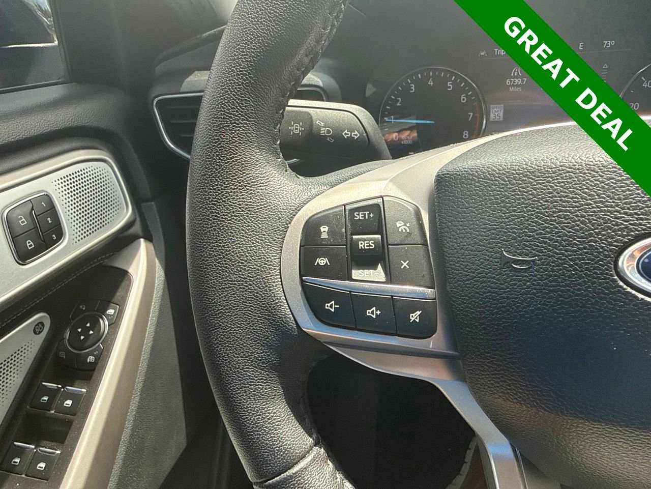 Used 2024 Ford Explorer Limited w/ Limited Technology Package RWD image 21