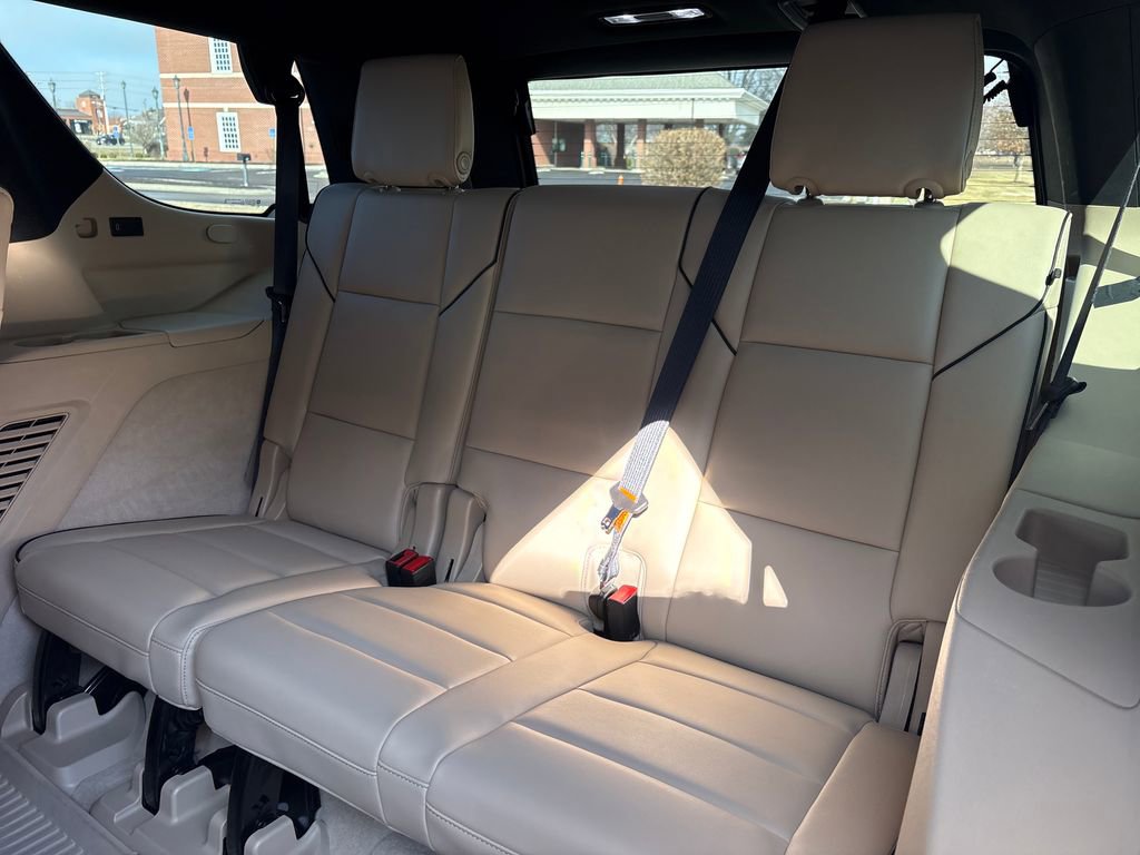 Used 2023 Cadillac Escalade Premium Luxury image 48