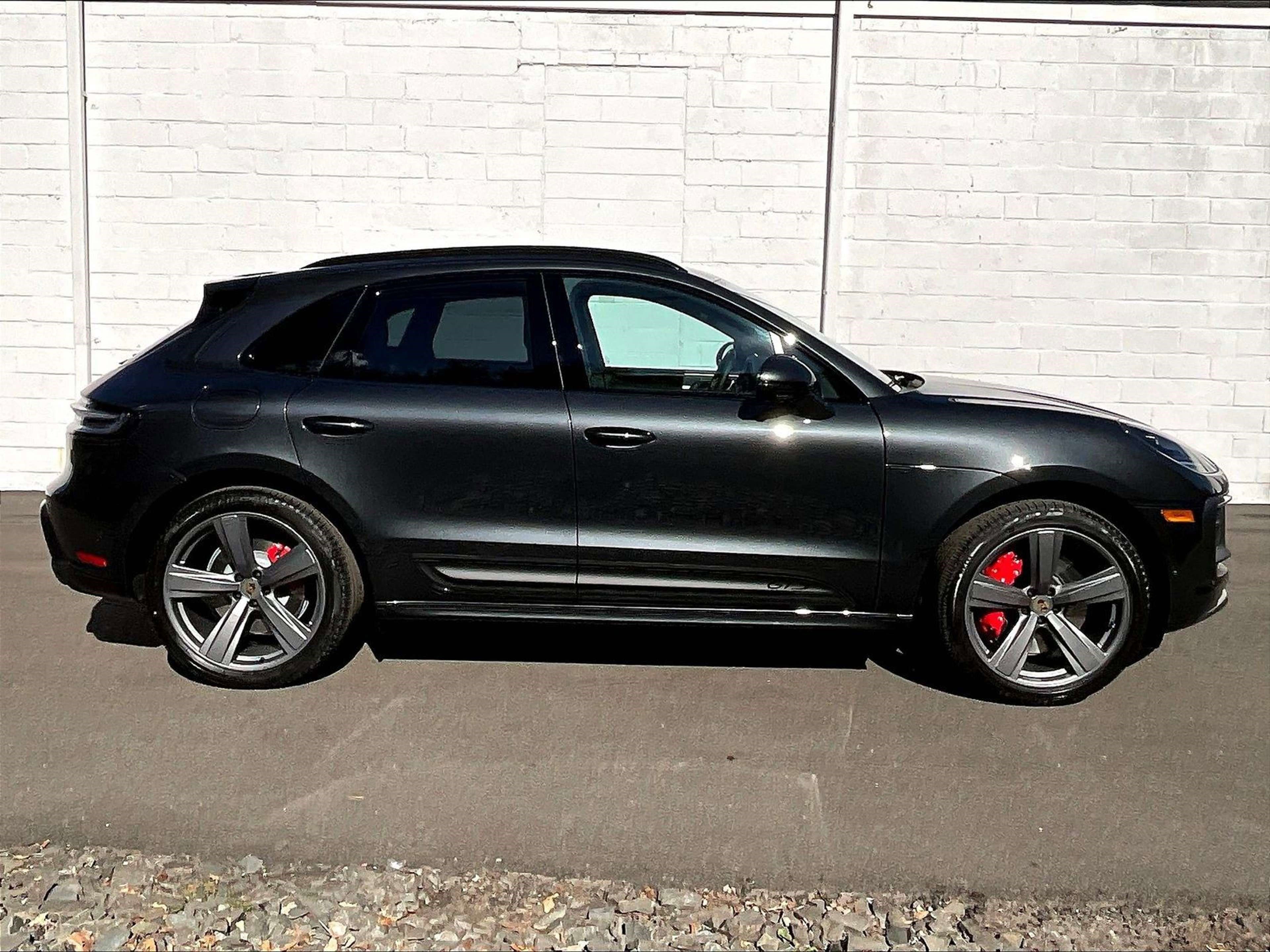 New 2026 Porsche Macan GTS image 6