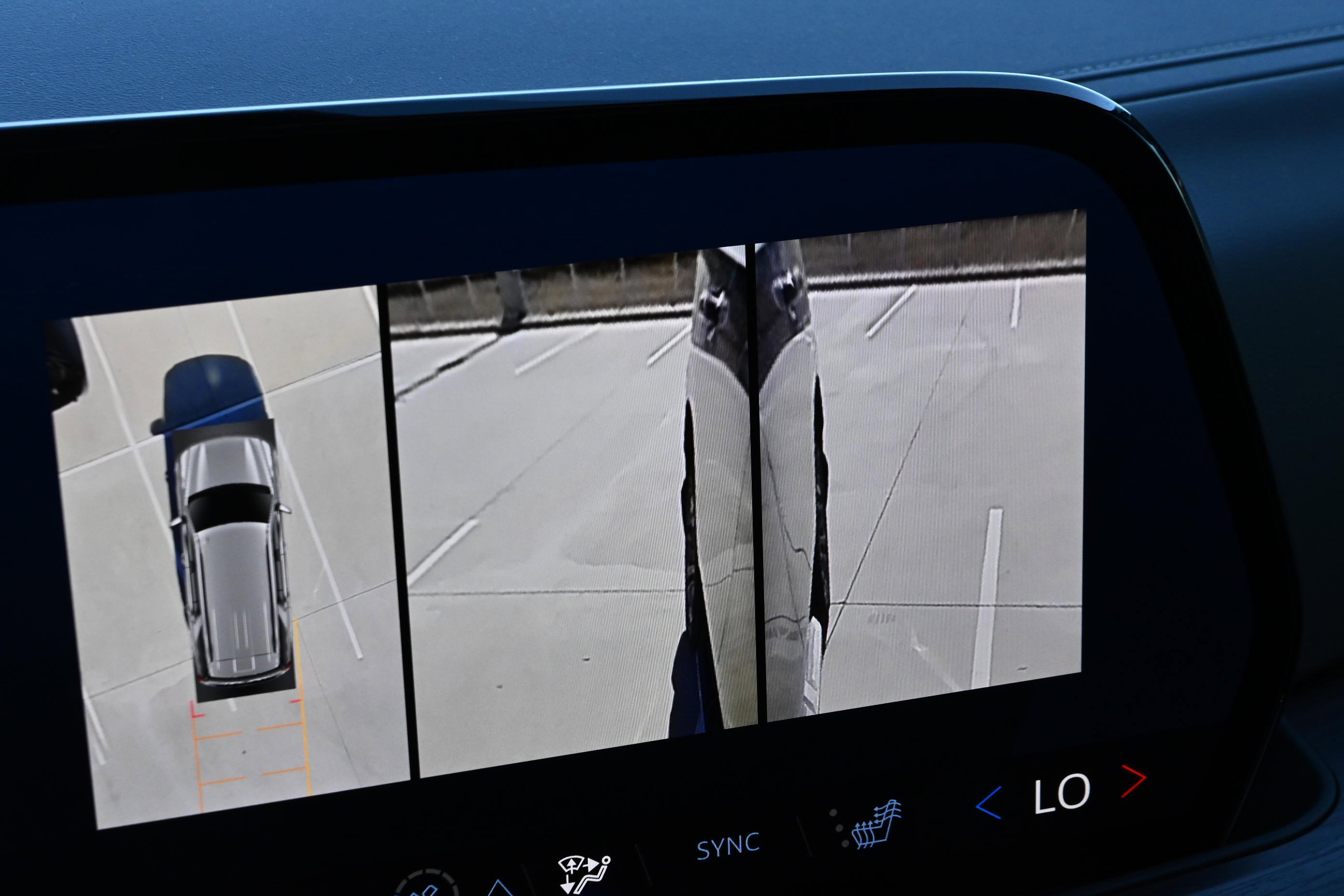 Used 2025 Chevrolet Tahoe LT w/ Comfort Package image 28