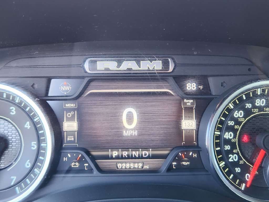 Used 2023 RAM 1500 Laramie AWD/4WD image 17