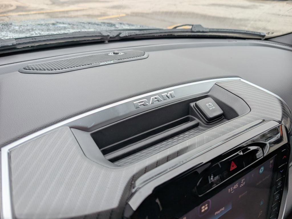 New 2026 RAM 1500 4x4 Crew Cab image 30