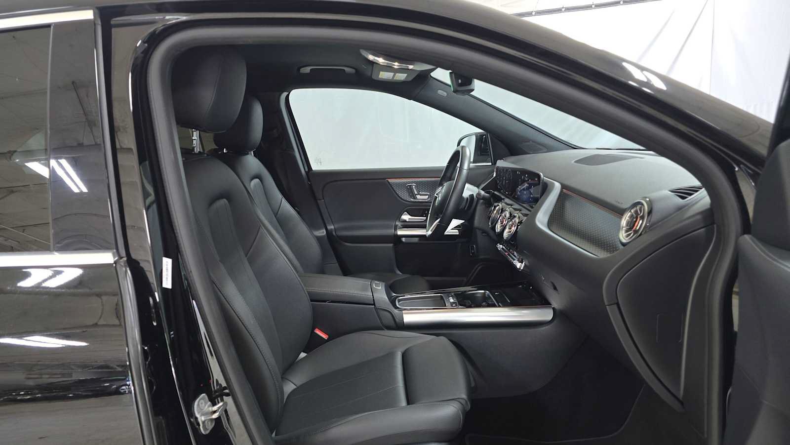 Used 2025 Mercedes-Benz GLA 250 image 41