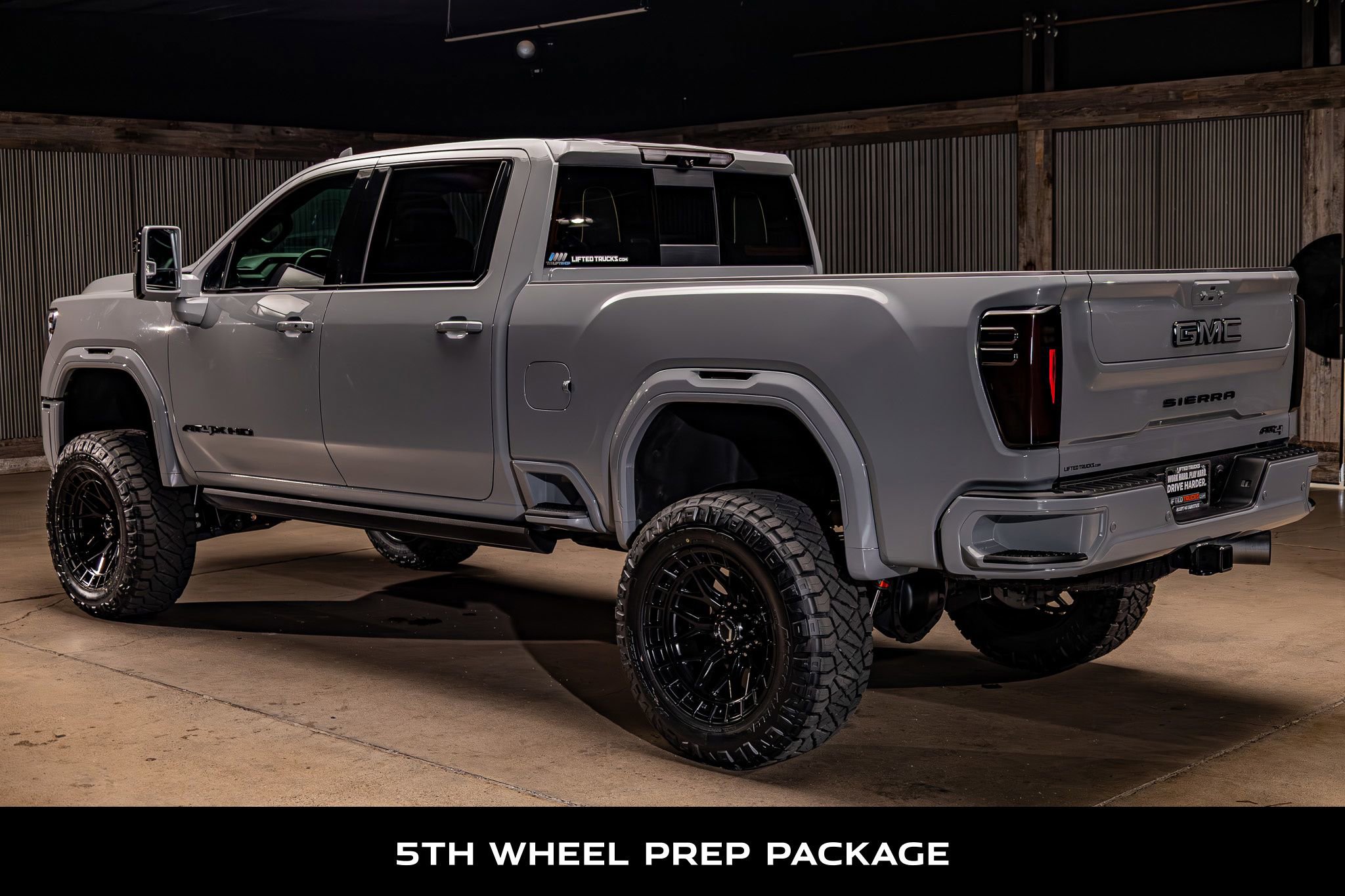 Used 2025 GMC Sierra 2500 AT4X image 7