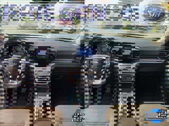 Used 2024 Ford Explorer XLT w/ Equipment Group 202A image 18