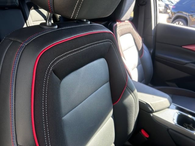 Used 2024 Chevrolet Equinox EV RS FWD image 19