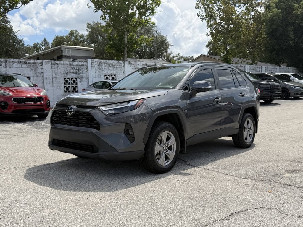Used 2024 Toyota RAV4 XLE w/ Convenience Package FWD image 8